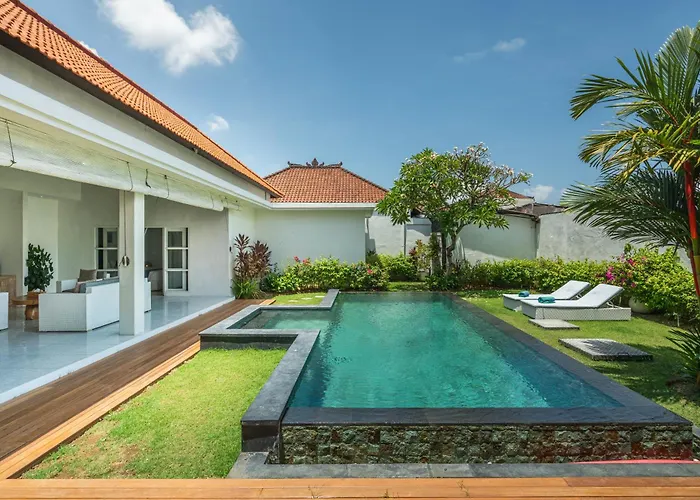 Villa Modern 3 Bedrooms Walking Distance Seminyak (Bali)
