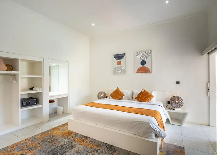 Modern 3 Bedrooms Walking Distance Seminyak (Bali)