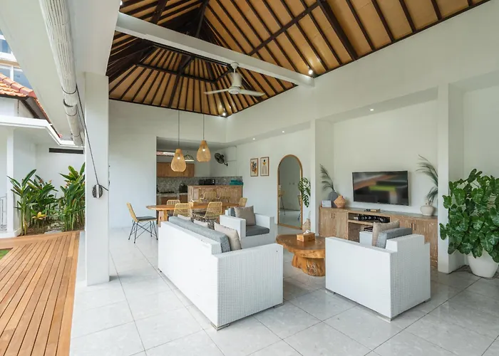 Villa Modern 3 Bedrooms Walking Distance *